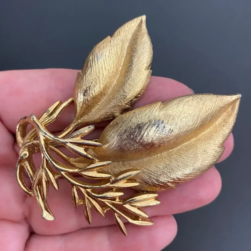 Vintage SARAH COVENTRY Sea Whispers Gold Leaf Brooch Pin 1960s Textured Glam